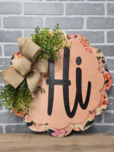 Load image into Gallery viewer, Floral Scallop “Hi” Door Sign