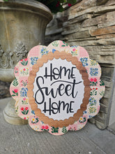 Load image into Gallery viewer, Home sweet Home Patchwork quilted door hanger
