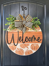 Load image into Gallery viewer, Pumpkin Cut Out Welcome Door Hanger
