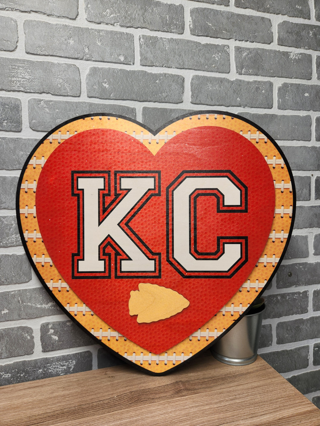 KC Arrowhead Heart Door Hanger