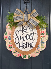 Load image into Gallery viewer, Home sweet Home Patchwork quilted door hanger
