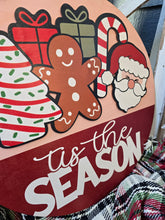 Load image into Gallery viewer, Tis the season Door Hanger
